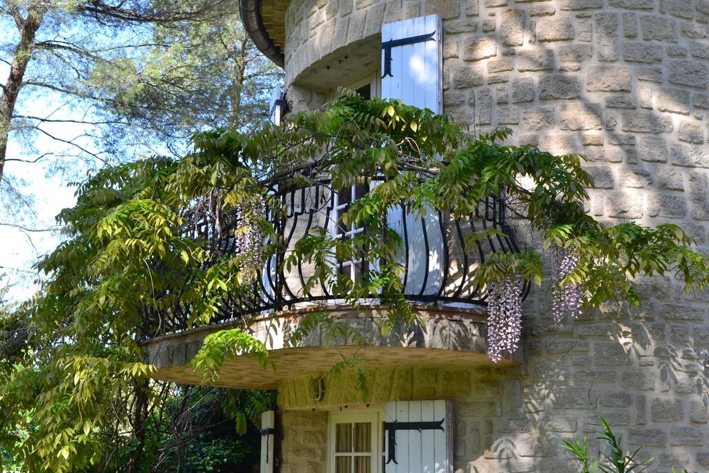 Mas Les Filaos Hotel Carpentras Exterior photo